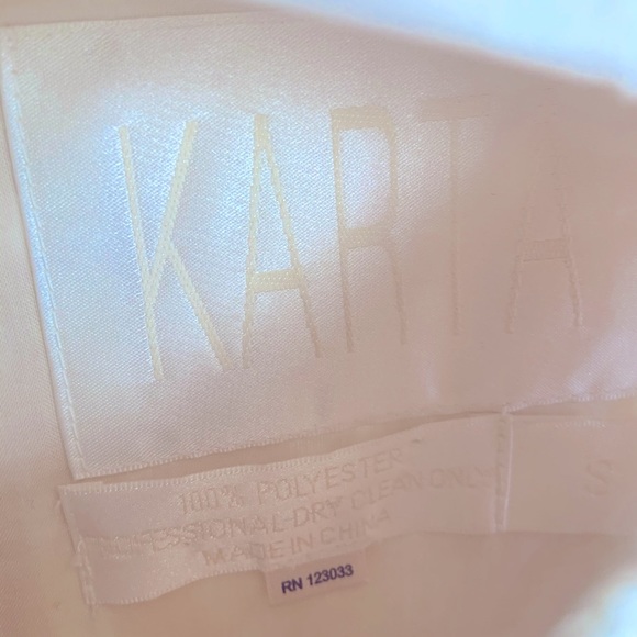 Stunning Karta Dress - Picture 15 of 15